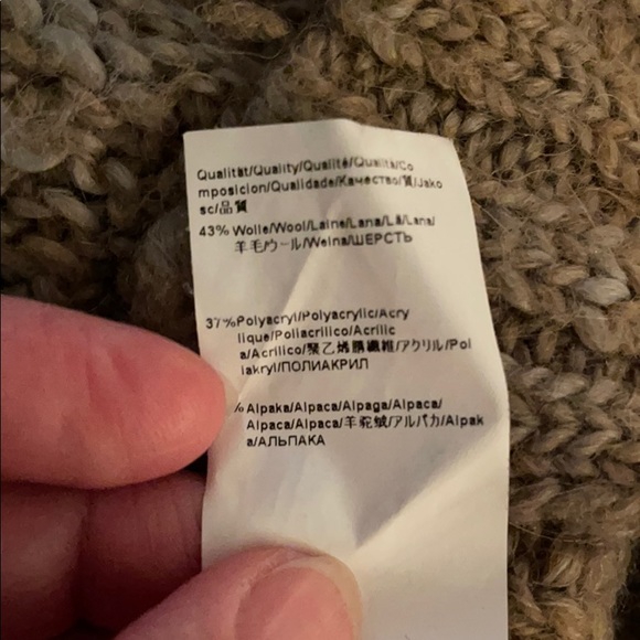 Hugo Boss Sweater - Picture 5 of 5